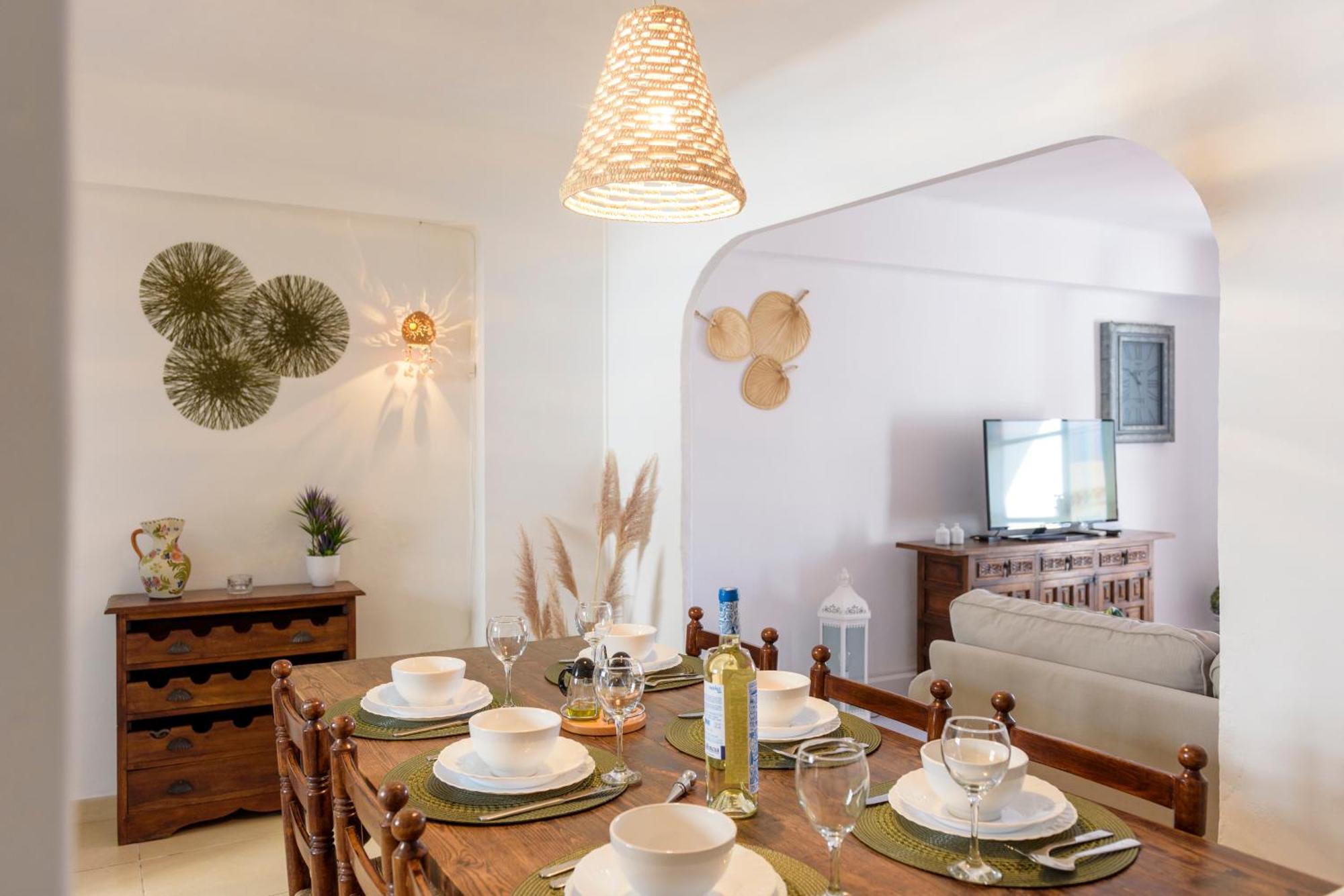 Port Perfection: Your Dream Apartment By The Beach Jávea Exterior photo
